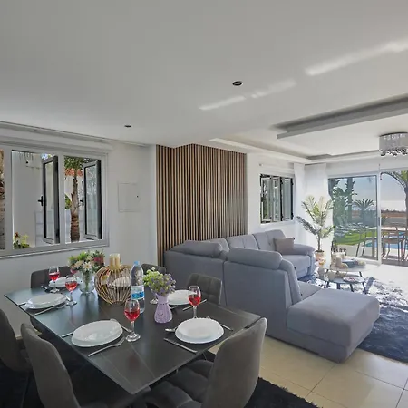 Sunrise 9 فيلة أيا نابا