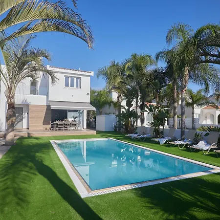 Sunrise 9 * أيا نابا